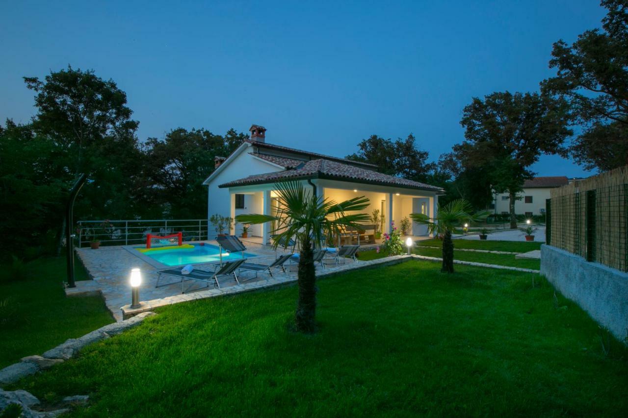 Holiday Home Rea Labin  Kültér fotó